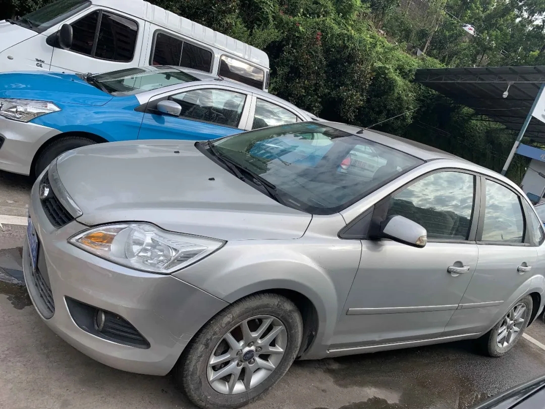 公開(kāi)拍賣(mài)?？怂?、上海別克牌機(jī)動(dòng)車(chē)